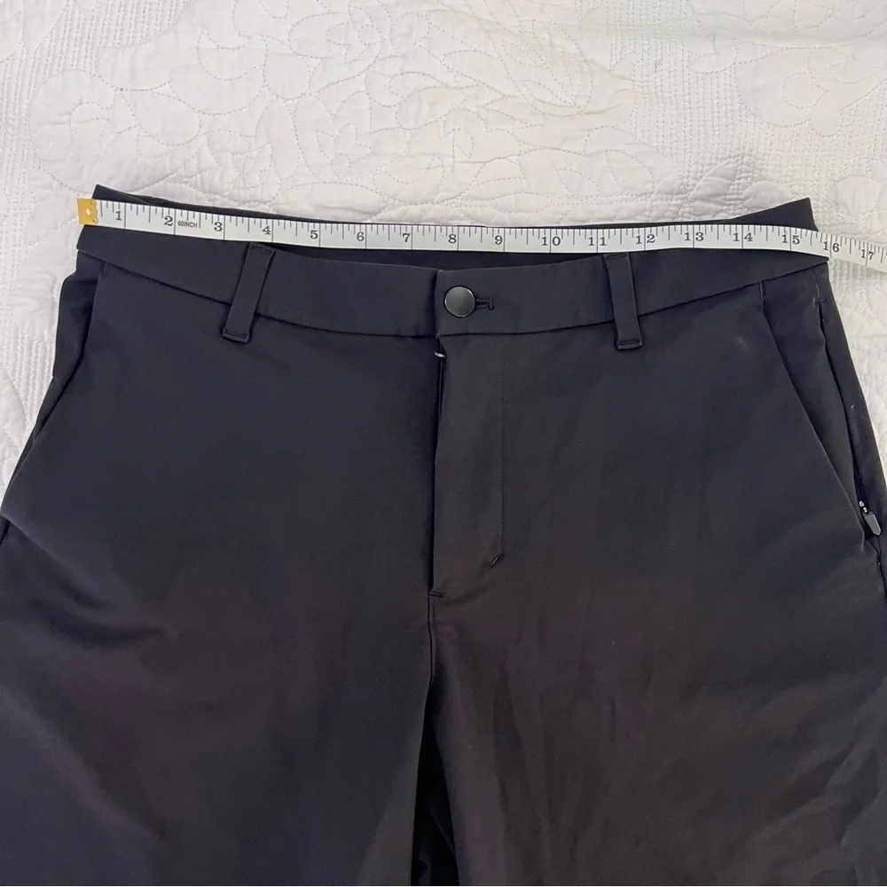 Lululemon Shorts Men 30 Commission Relaxed Black Chino On The Move 11” b10 - Picture 2 of 7